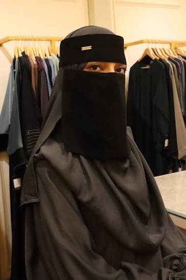 Niqab collection display